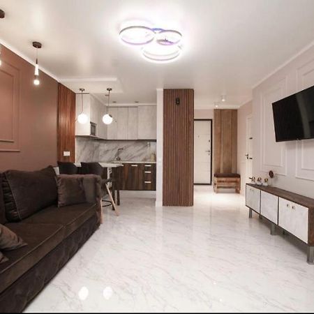 2 Bedroom Apartment On Shulginih Kropyvnytskyi Exterior photo
